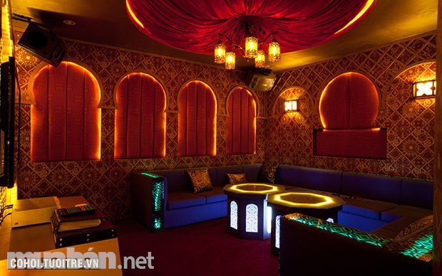 CẦN TUYỂN NỮ NHÂN VIÊN KARAOKE_ BAR